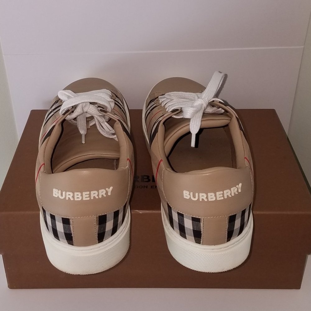 (SOLD) $429 BURBERRY Women's Albridge Vintage Ch Sneakers - Picture 5 of 16